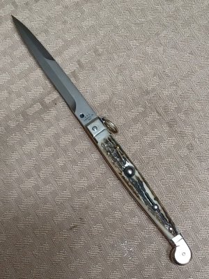 9"  AGA Campolin Sicilian Fighter Stag Horn. 