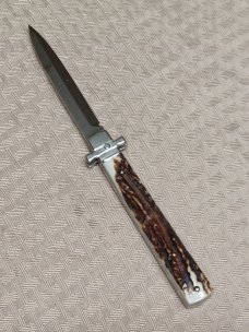 9"  AGA Campolin Dominus Stag Horn. 