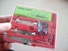 Italian Magic Knife Switchblade Kit Complete with Instructions UNUSED W/Plastic Case