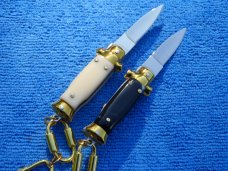 New 3-3/4" Italian wasp body Ivory/Gold Black/Gold Stiletto keychain knife set 