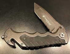 Smith & Wesson Border Guard Tactical Flipper