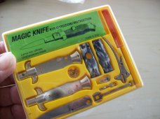 Italian Magic Knife Switchblade Kit Complete with Instructions UNUSED W/Plastic Case