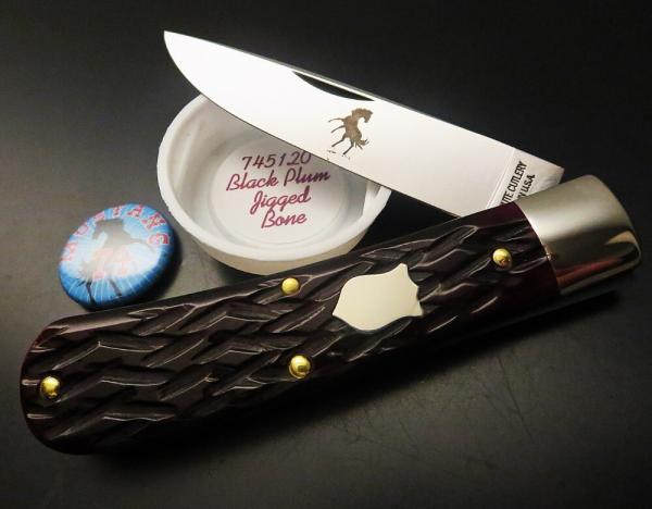 Great Eastern Cutlery #74 Mustang Black Plum Jigged Bone GEC 745120 Great Eastern Cutlery #74 Mustang Black Plum Jigged Bone GEC 745120