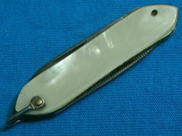 VINTAGE KUTMASTER UTICA NY USA EQUAL END LOBSTER PEN FOLDING POCKET JACK KNIFE KNIVES OLD VINTAGE KUTMASTER UTICA NY USA EQUAL END LOBSTER PEN FOLDING POCKET JACK KNIFE KNIVES OLD