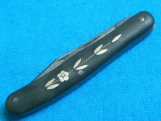 VINTAGE UNITED CUTLERY GERMANY SERPENTINE INLAY FLOWER ART JACK FOLDING POCKET KNIFE KNIVES OLD