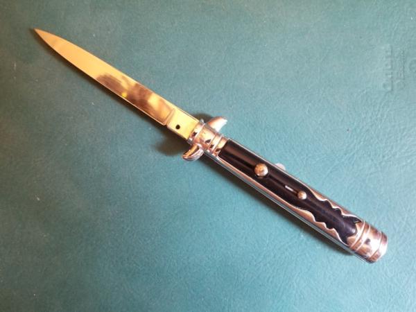 Spanish Hellraiser Switchblade Knife