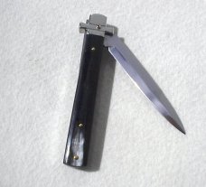 NEW A.G.A. CAMPOLIN 9" DOMINUS BRAZILIAN HORN LEVER LOCK, NICKEL SILVER BOLSTERS - W/ BOX & POUCH