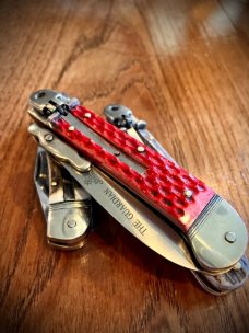 Vintage HUBERTUS "The Guardian"  New