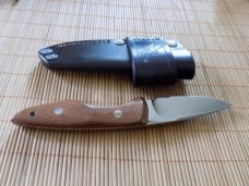 Custom High end Hunter knife by maker: Caleba White