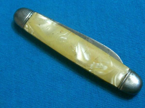 VINTAGE TRICKLOCK TRICK LOCK FOLDING POCKET EQUAL END SMALL CIGAR PEN JACK KNIFE KNIVES OLD VINTAGE TRICKLOCK TRICK LOCK FOLDING POCKET EQUAL END SMALL CIGAR PEN JACK KNIFE KNIVES OLD