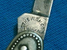 VINTAGE WH WHITEHEAD HOAG TRAVELERS TRAIN LOCOMOTIVE RAILROAD FOLDING POCKET KNIFE KNIVES OLD USA AD