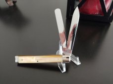 QUEEN GOLD LIP M. O. P DOCTOR KNIFE 