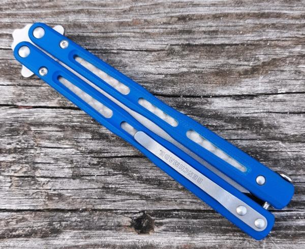 Benchmade 51 Morpho Bali-song rare blue handles excellent! Benchmade 51 Morpho Bali-song rare blue handles excellent!