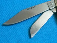 CAMILLUS NEW YORK USA #63 RED STAG DELRIN STOCKMAN CATTLEMANS FOLDING POCKET KNIFE KNIVES OLD