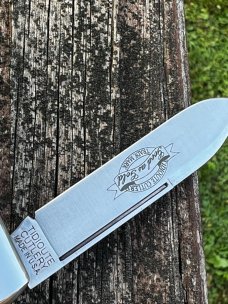 GEC TIDIOUTE # 15 BARLOW GLITTER GOLD ACRYLIC 152121