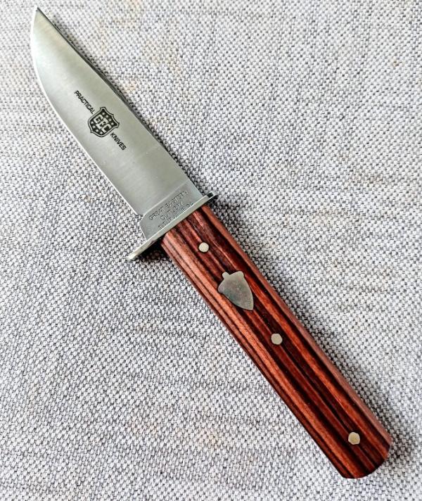 Great Eastern H10121 Kingwood..with GEC belt sheath...7" OAL...3.5" Handle..3.25" sharp blade..NIT