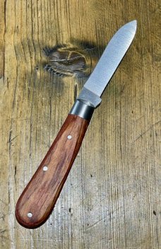 Taylor's Eye Witness Sheffield England Spearpoint Jack Knife with Kitobe Hardwood Handles