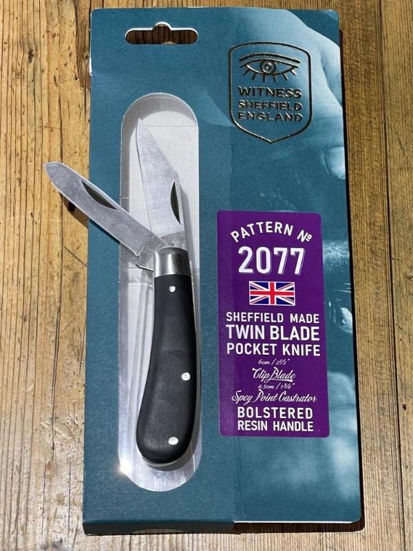 Taylor's Eye Witness Sheffield England Clip Point, Spey Blade with Black Resin Handles