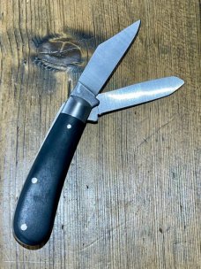 Taylor's Eye Witness Sheffield England Clip Point, Spey Blade with Black Resin Handles