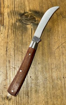 Taylor's Eye Witness Classic Peach Pruning Knife with Serpentine Kitobe Hardwood scales