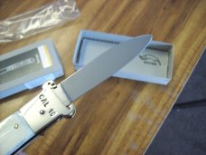 Hubertus Knife Shellpuller Patronenzieher Large Size 11 White Bone UNUSED NIB.