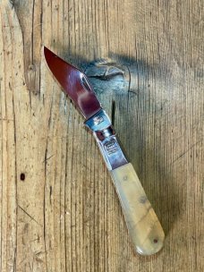 Taylor's Eye Witness Premium Barlow Clip with Rams Horn Scales and Back Spring File work