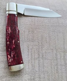 K'roo Custom Dyed Giraffe Bone Native..4" closed..Rwl34...coa and slip 