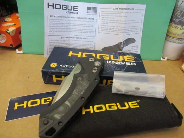 Hogue Knives EX-AO5 Spear Point Serial # F5000646