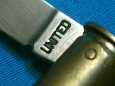 VINTAGE UNITED ITALY UC864 FIGURAL BULLET NOVELTY FOLDING POCKET KNIFE KNIVES OLD
