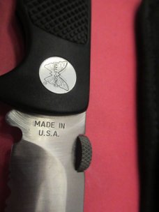 Benchmade USA Half Serration Drop Point 