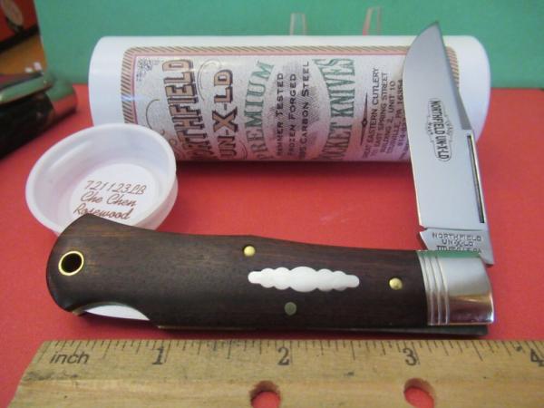 Great Eastern Northfield Che Chen Rosewood Folding Lock Back Pattern # 721123LB Great Eastern Northfield Che Chen Rosewood Folding Lock Back Pattern # 721123LB