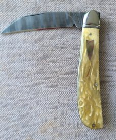 D.R.Davis Swayback Custom..Damascus...Muskox...Fileworked..Jewel liners...Black lip shield..4"