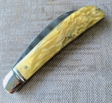 D.R.Davis Swayback Custom..Damascus...Muskox...Fileworked..Jewel liners...Black lip shield..4"