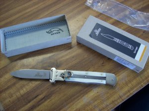 Hubertus Knife Shellpuller Patronenzieher Large Size 11 White Bone UNUSED NIB.