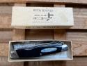 Buck 321 Bird Knife, Closed Length: 3 7/8” (98mm)