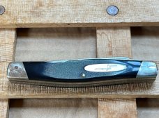 Buck 321 Bird Knife, Closed Length: 3 7/8” (98mm)