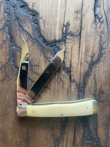 Queen smooth bone trapper Jim Sargent  1992