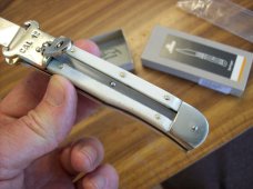 Hubertus Knife Shellpuller Patronenzieher Large Size 11 White Bone UNUSED NIB.