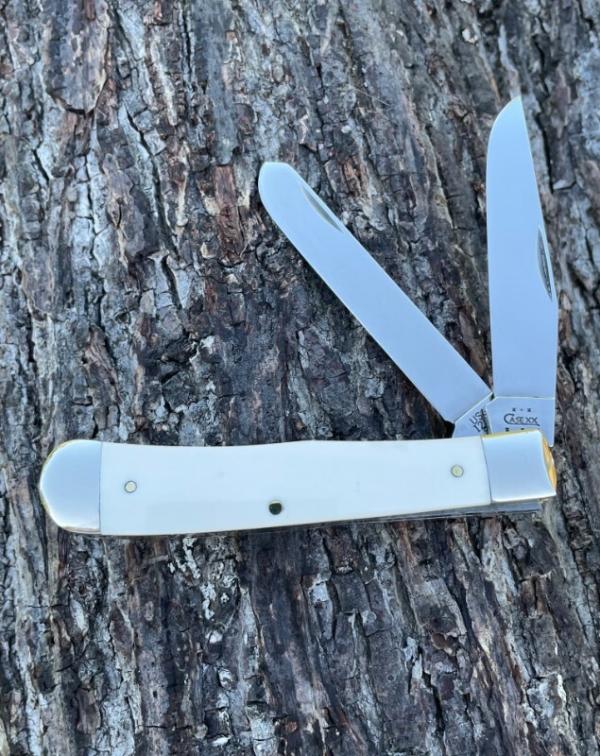 CASE XX 2004 ELEPHANT IVORY 54 PATTERN TRAPPER