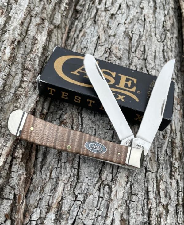 CASE XX ** 2023 SMOOTH NATURAL CURLY MAPLE TRAPPER
