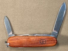 Victorinox Swiss Champ with discontinued Bubinga scales- Like New!