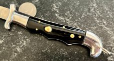 Rare Rizzuto Estileto Milano Finger Groove and Fixed Guard Switchblade Knife 