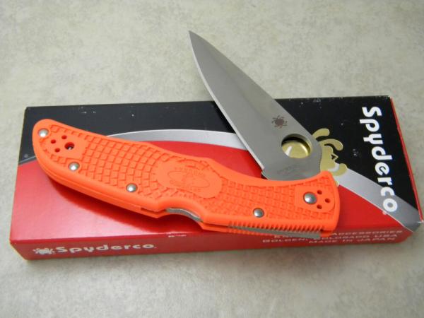 Spyderco Seki Japan VG-10 Endura 4 Orange Lockback Knife NIB