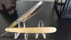 Johnson Metropolitan Straight Razor 