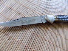 Never used CASE XX Limited Edition 1of 2500 #61100ss Saddle horn Knife, 4 dots