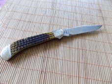 Never used CASE XX Limited Edition 1of 2500 #61100ss Saddle horn Knife, 4 dots