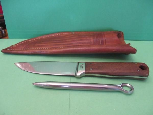 Case Stainless Fixed Blade with Marlin Spike Model # 147 Case Stainless Fixed Blade with Marlin Spike Model # 147