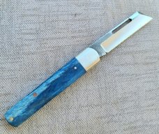Klassic K'roo Dyed Giraffe Bone Sheepsfoot Sleeveboard...N690..3 7/8" closed...Scagel Cut..coa. slip