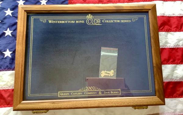 Queen *Dan Burke* 2007 Display Case -NOS w/ keys. Winterbottom Collectors Series -MINT Queen *Dan Burke* 2007 Display Case -NOS w/ keys. Winterbottom Collectors Series -MINT