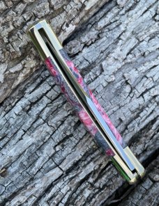 BUCK 110 ** YELLOWHORSE CUSTOM BEAR PAW FOLIDNG HUNTER